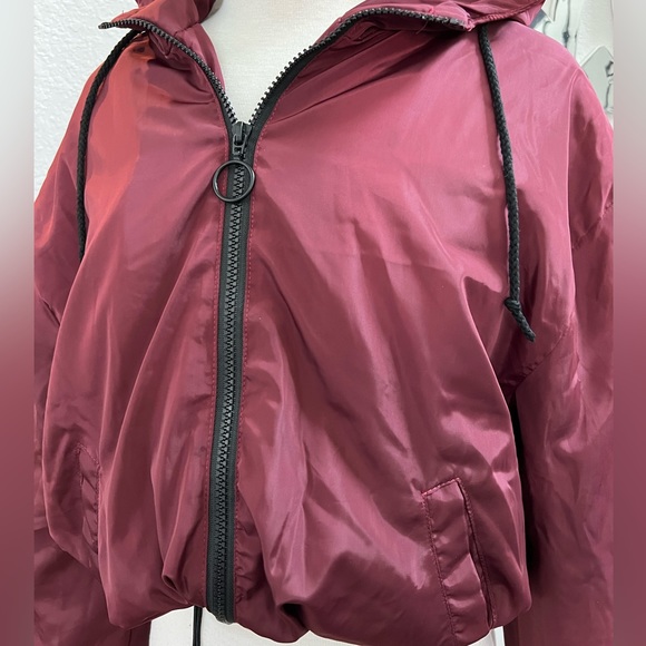 Girls Maroon Puffer Jacket Size XL - Picture 7 of 7